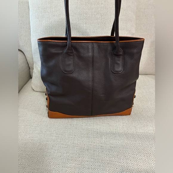 Vintage Tod's Beige Brown
Pebbled Leather Gommino Tote Bag - Picture 8 of 16